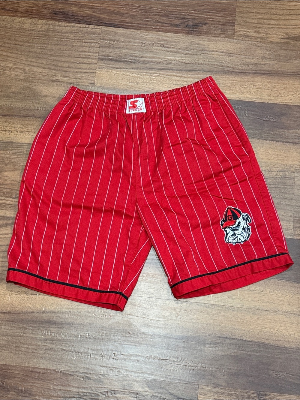 UGA University of Georgia STARTER Red Pinstripe Shorts with Bulldog Patch XL